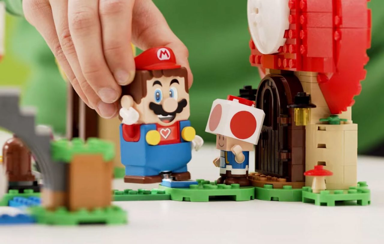 Lego-Mario-1536x975