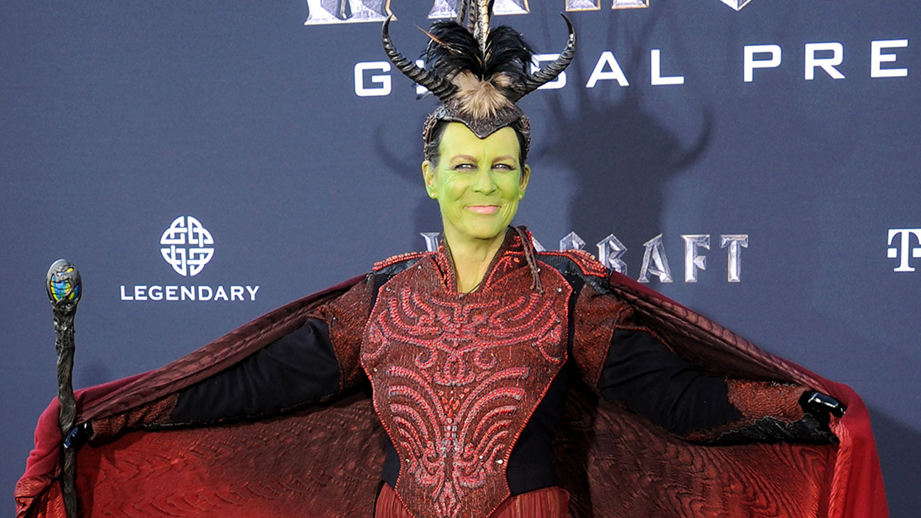 Jamie Lee Curtis Officiating Wedding In WOW Cosplay - Get2Gaming